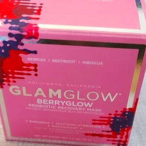 Glam glow berry glow probiotic recovery mask